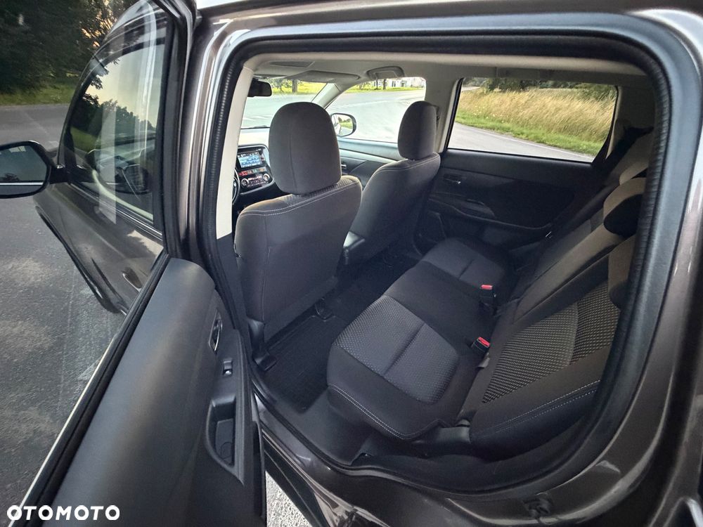 Mitsubishi Outlander 2.0 2WD Active - 15