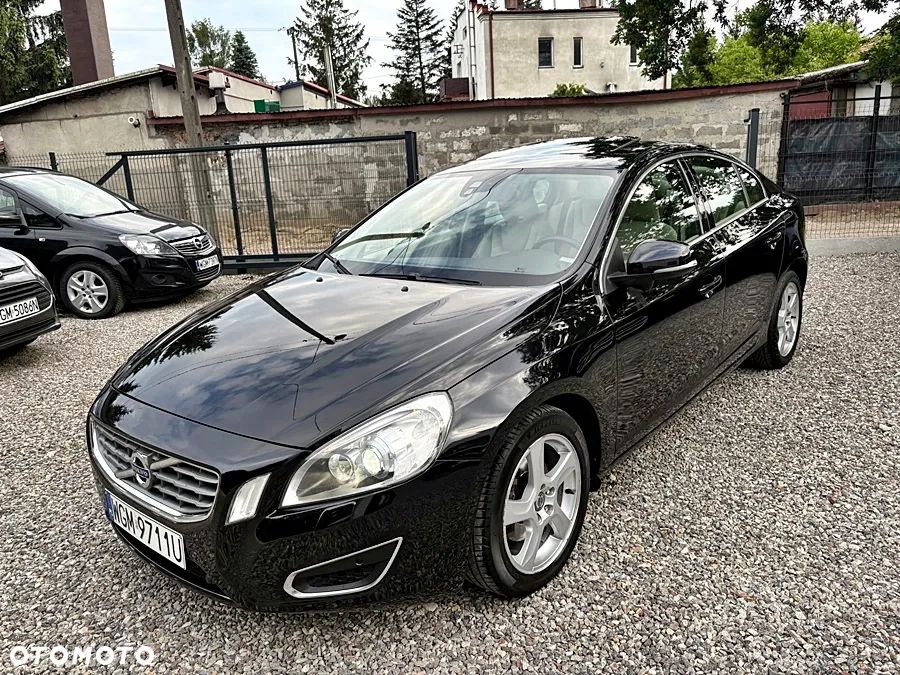 Volvo S60 D3 Summum - 1