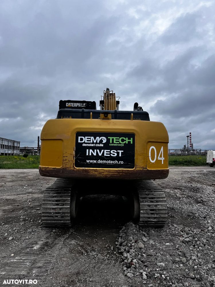 Caterpillar 323 D SA - 4