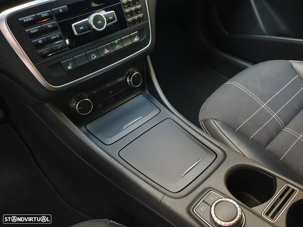 Mercedes-Benz A 200 d 7G-DCT Urban - 12