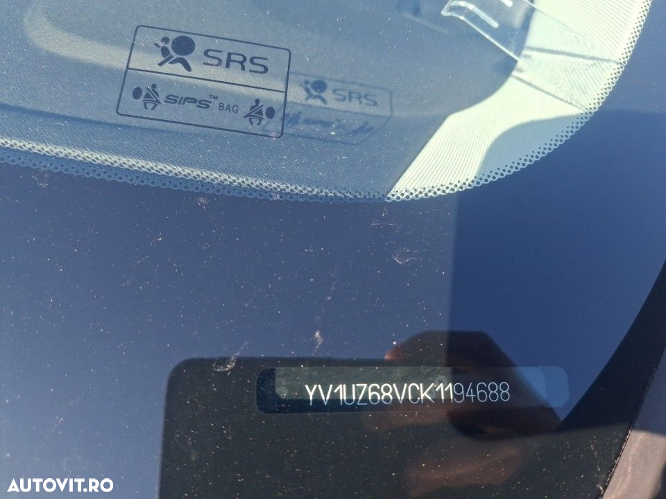 Volvo XC 60 D5 AWD Momentum - 21