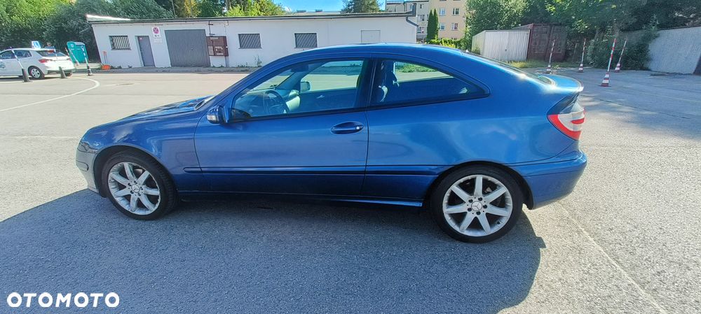 Mercedes-Benz Klasa C 180 Kompressor Automatik Sport Edition - 13