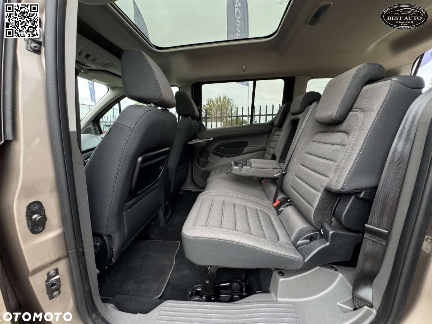 Ford Tourneo Connect Grand - 32