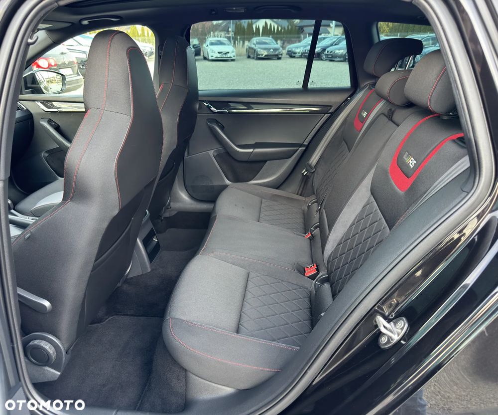 Skoda Octavia 2.0 TDI 4x4 DSG RS - 28