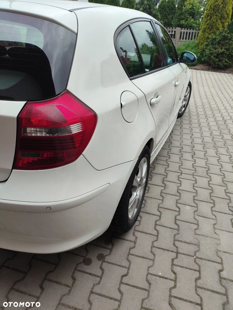 BMW Seria 1 116i - 6