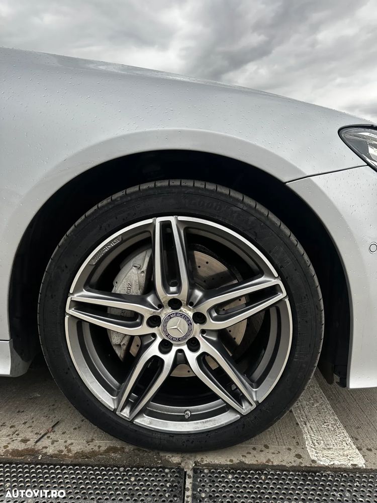 Mercedes-Benz E 220 d 4Matic Coupe 9G-TRONIC AMG Line - 13
