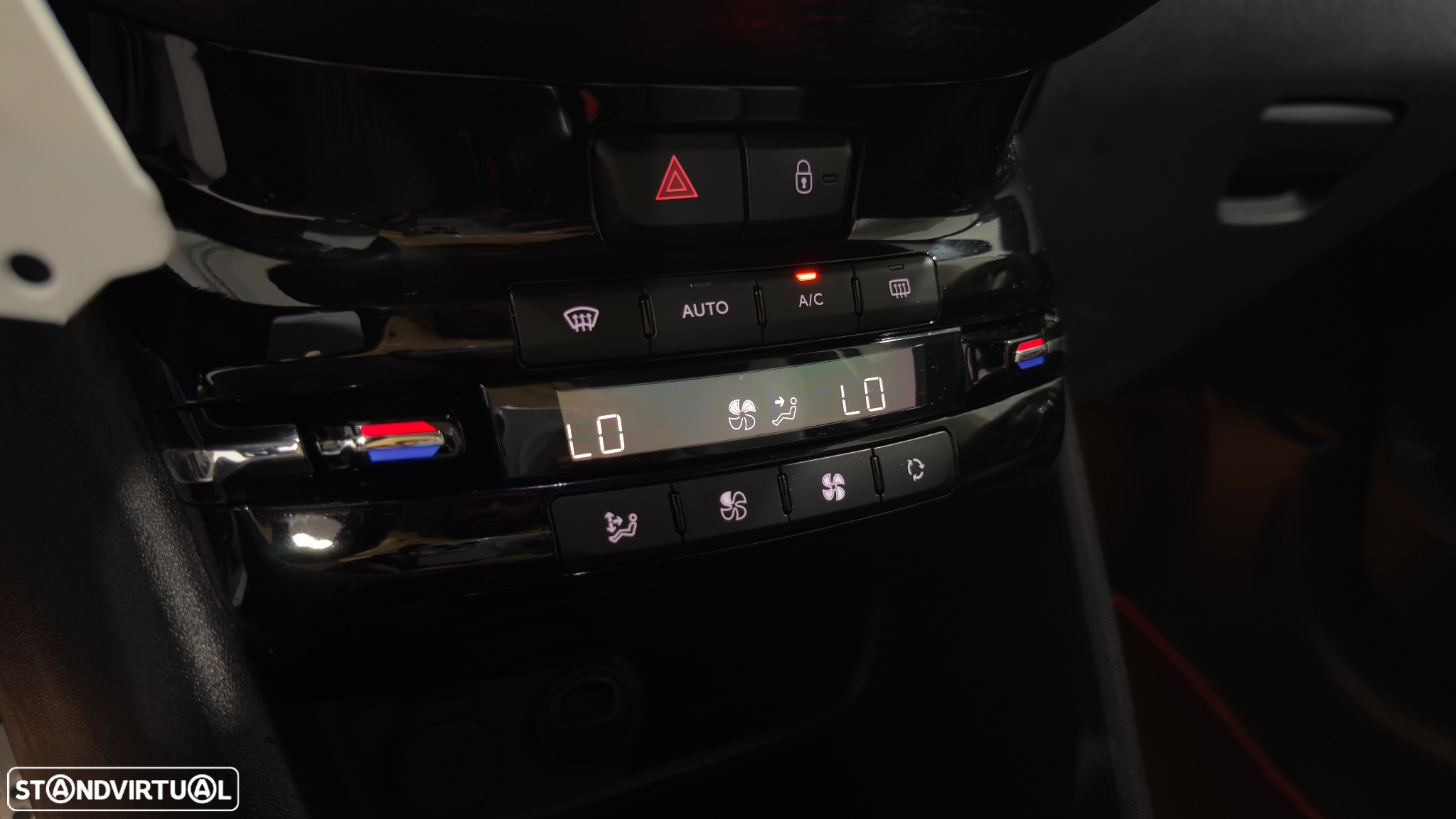 Peugeot 2008 1.2 PureTech GT Line - 30