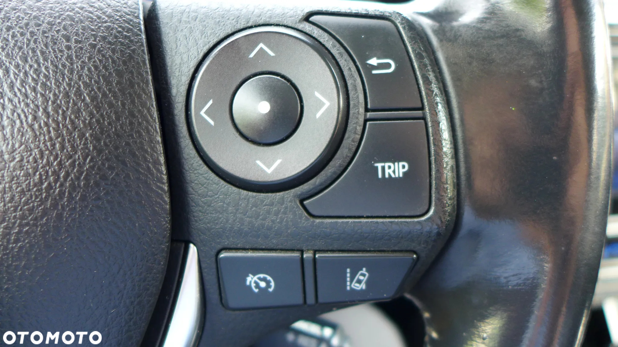 Toyota Auris 1.2 T Dynamic MS - 16