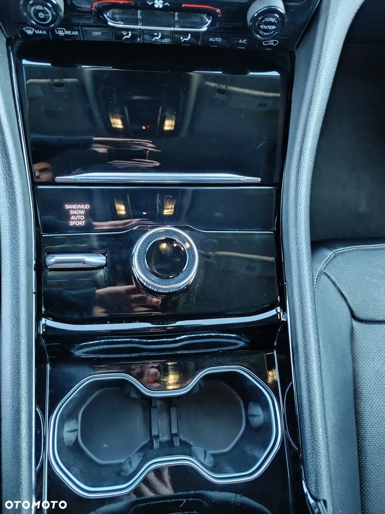 Jeep Grand Cherokee 3.6 V6 Limited - 24