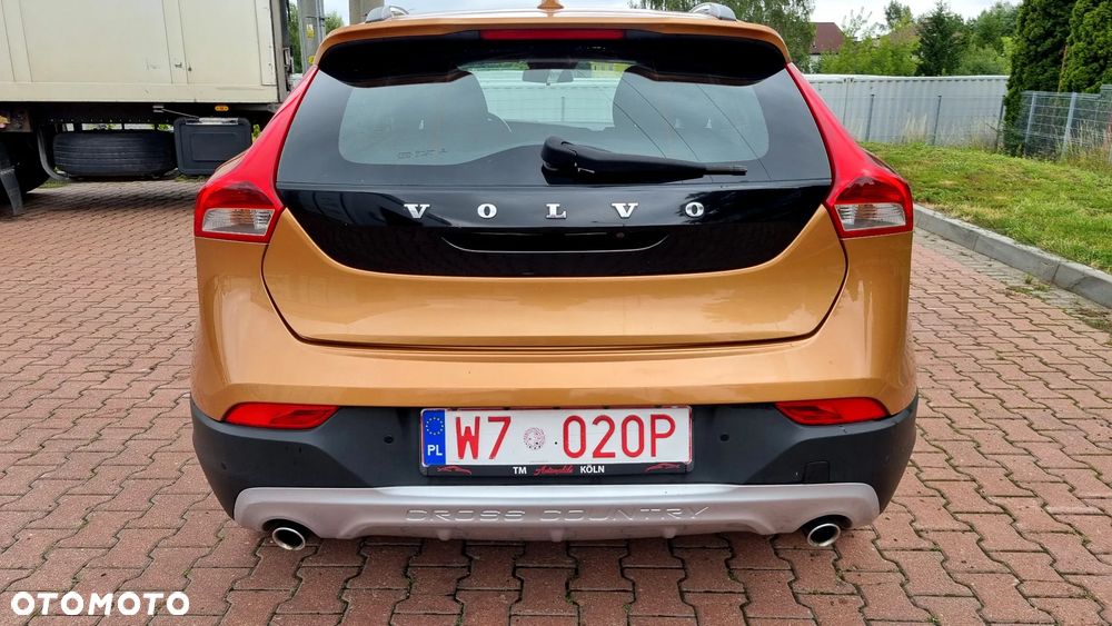 Volvo V40 Cross Country D3 Momentum - 5
