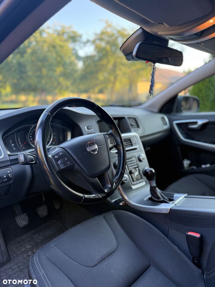 Volvo V60 D2 - 8