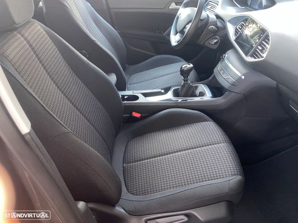 Peugeot 308 1.5 BlueHDi Style - 13