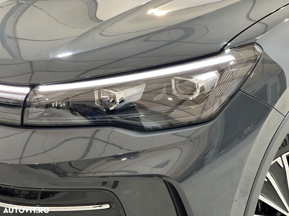 Volkswagen Tiguan - 31