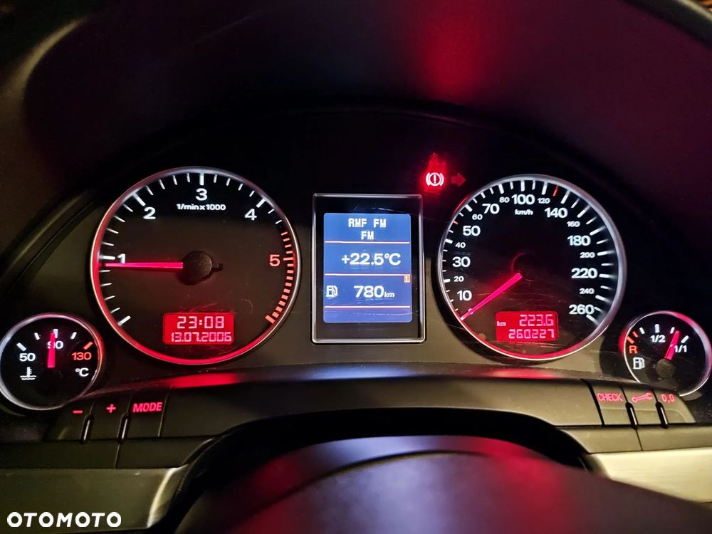 Audi A4 Avant 2.0 TDI DPF - 19