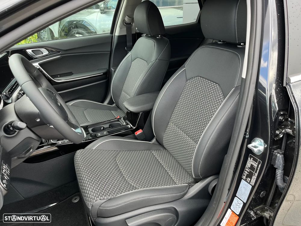 Kia XCeed 1.5 T-GDI Tech 7DCT - 5