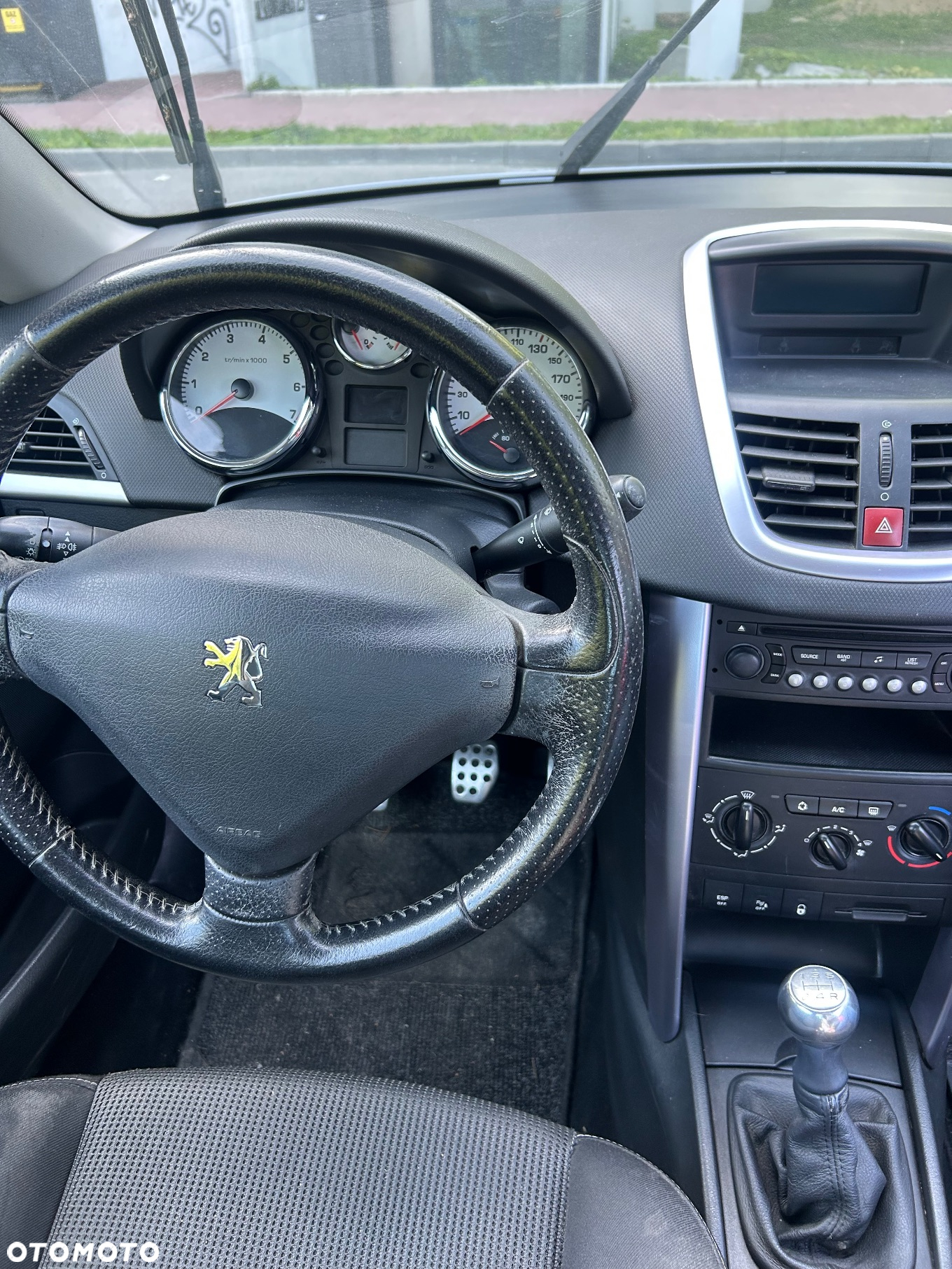 Peugeot 207 CC 1.6 Sport - 12