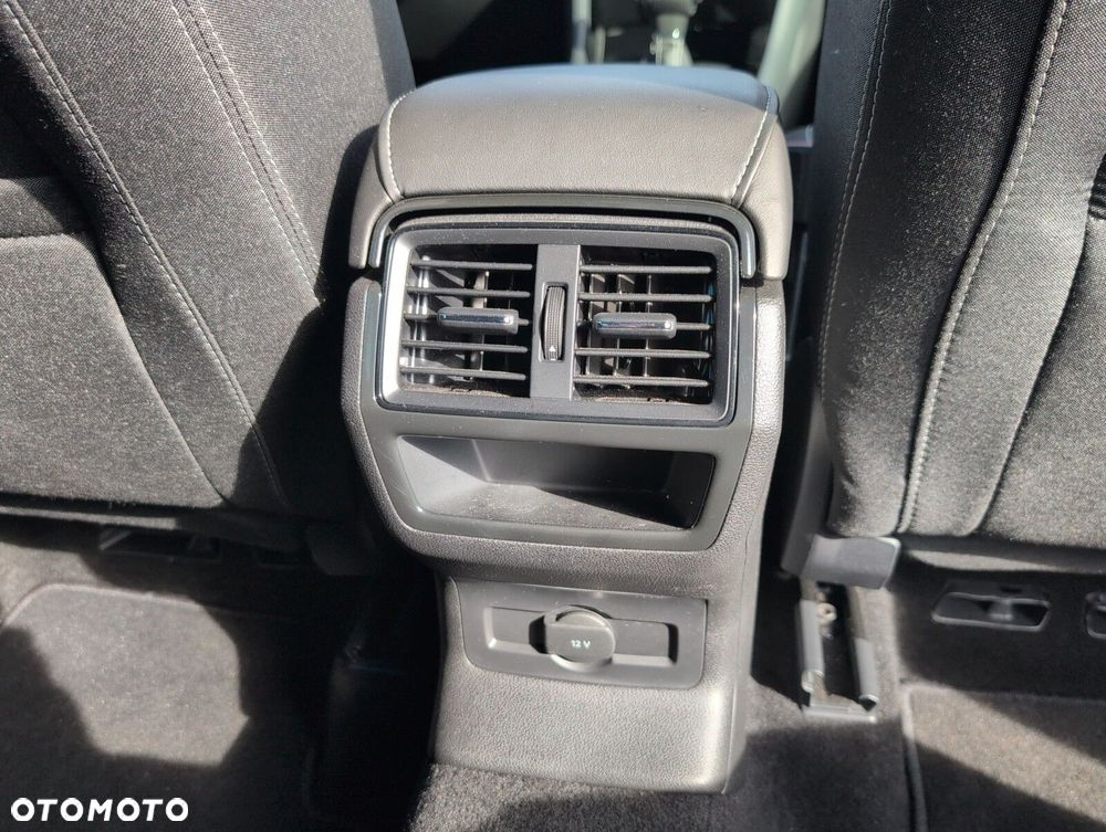 Skoda Karoq 2.0 TDI SCR 4x4 Sportline DSG - 13