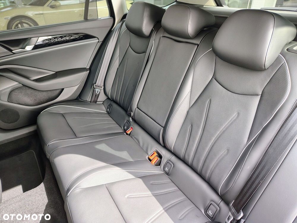 Volkswagen Passat 1.5 TSI EVO Elegance DSG - 15