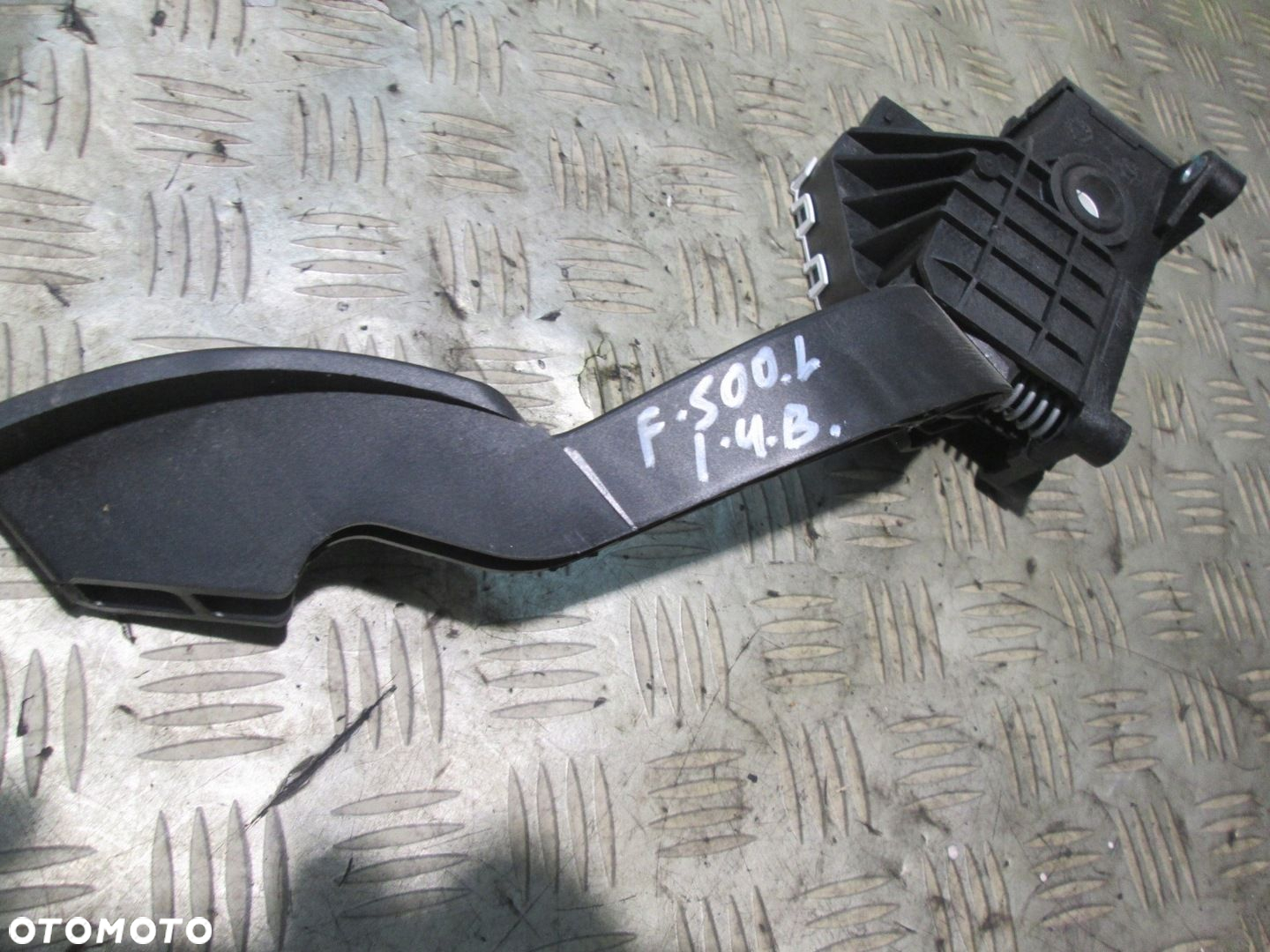 PEDAŁ GAZU POTENCJOMETR FIAT 500L 005570202000B - 2