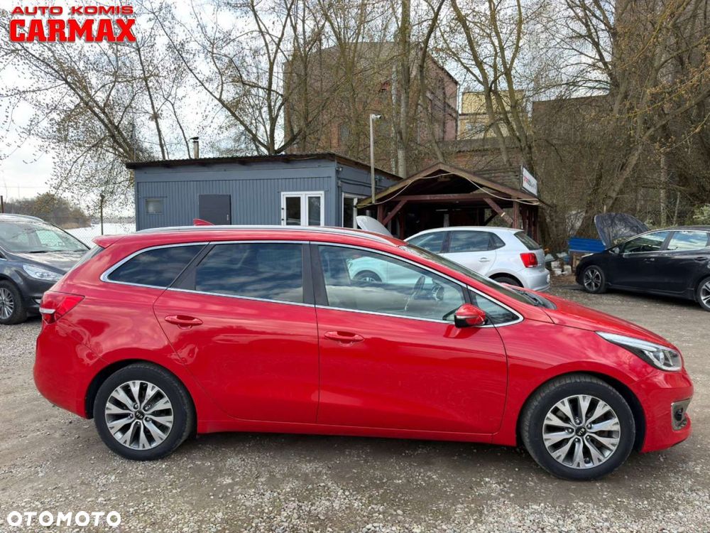 Kia Ceed - 8