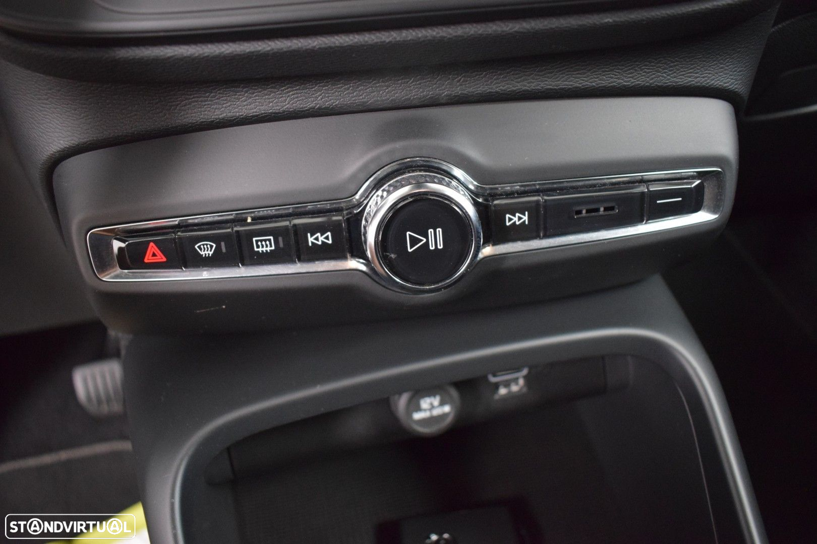 Volvo XC 40 2.0 D3 Momentum - 22