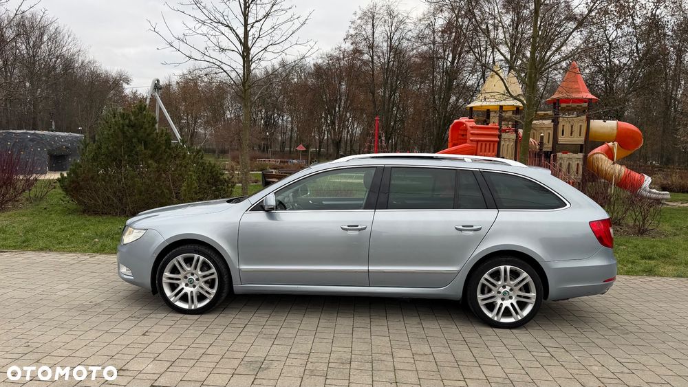 Skoda Superb 2.0 TDI DSG Ambition - 17