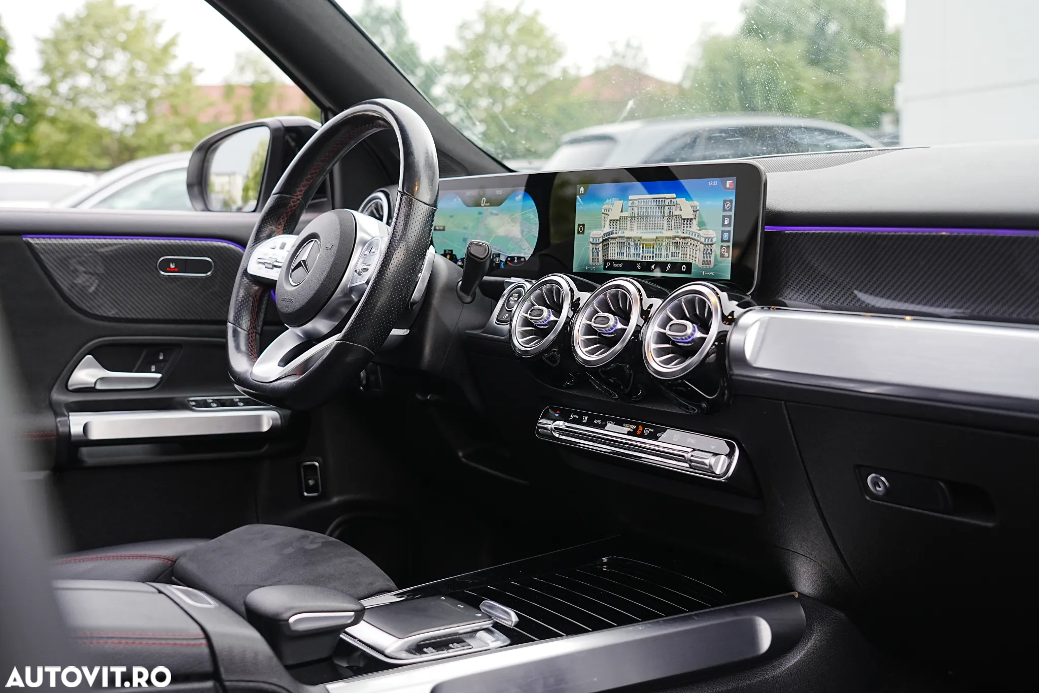 Mercedes-Benz GLB 220 d 4Matic 8G-DCT AMG Line - 24