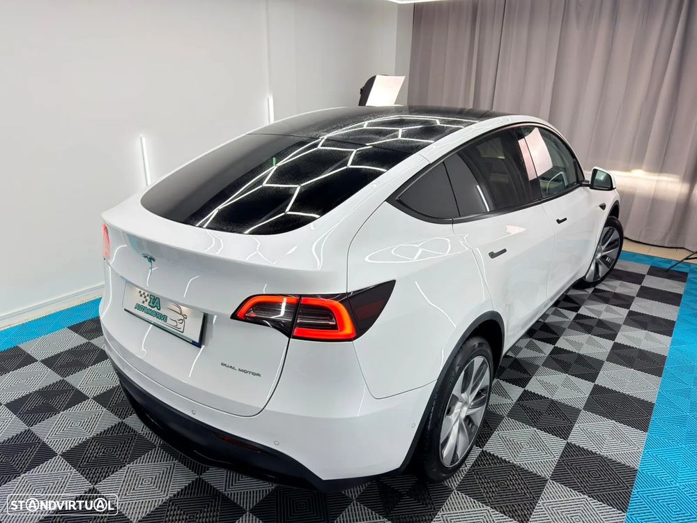 Tesla Model Y Long Range Dual Motor AWD - 7