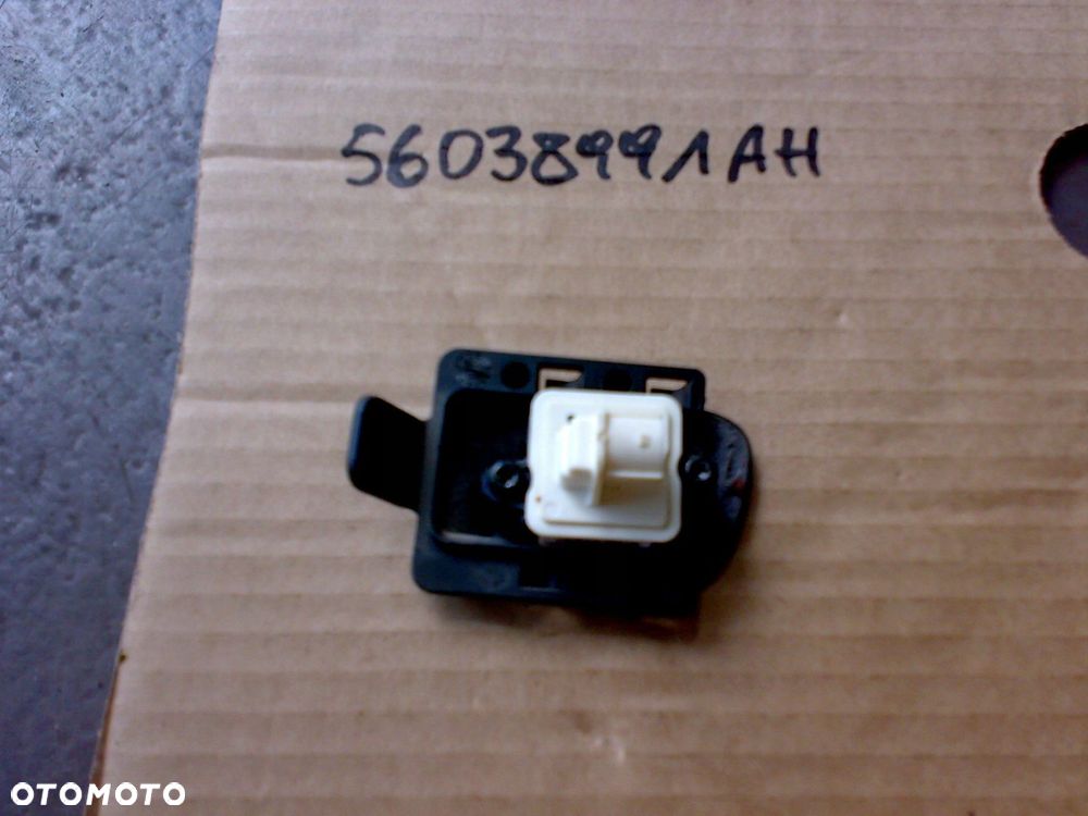 jeep cherokee kl v 14 - 18 kamera kamery tylna z klapa orginał idealna - 4