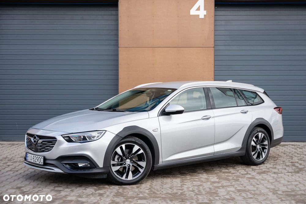 Opel Insignia - 1