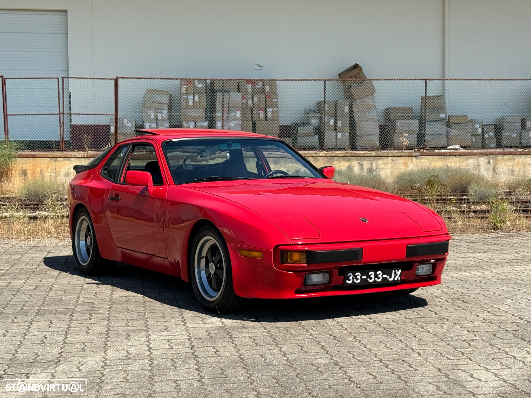 Porsche 944 Standard - 8