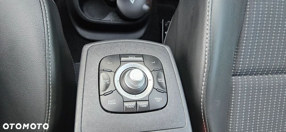 Renault Scenic 1.6 16V 110 LIMITED - 18
