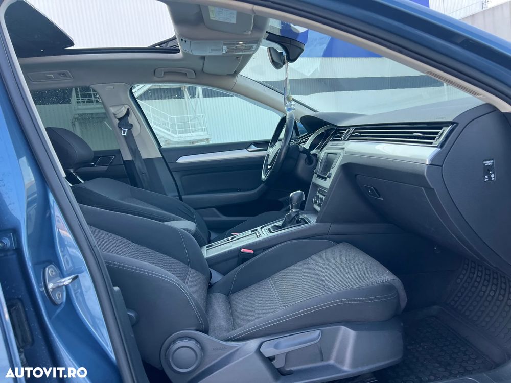Volkswagen Passat 2.0 TDI DSG (BlueMotion Technology) Comfortline - 34