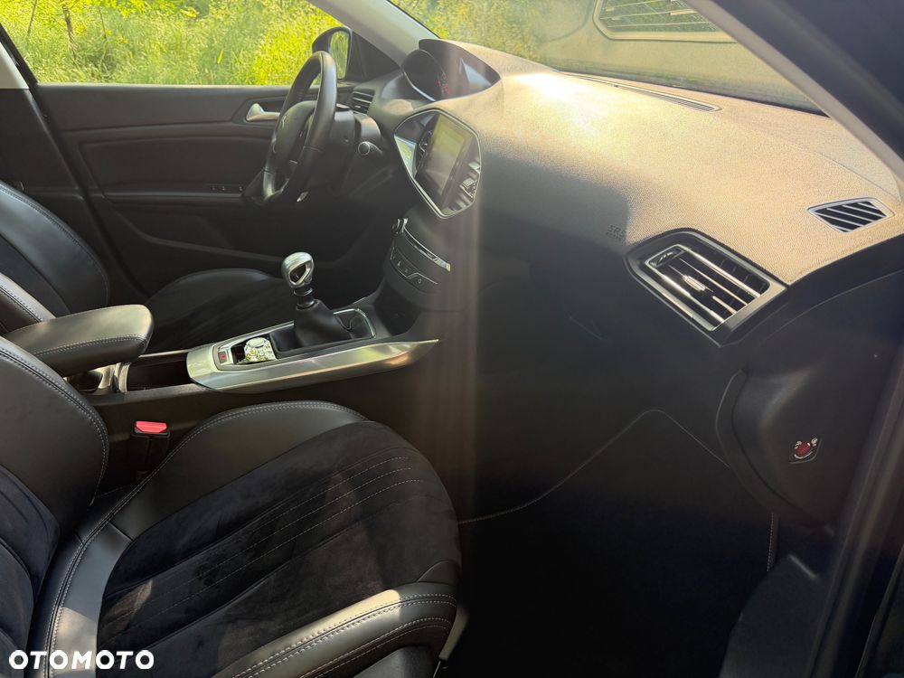 Peugeot 308 BlueHDi FAP 150 Stop & Start Allure - 21