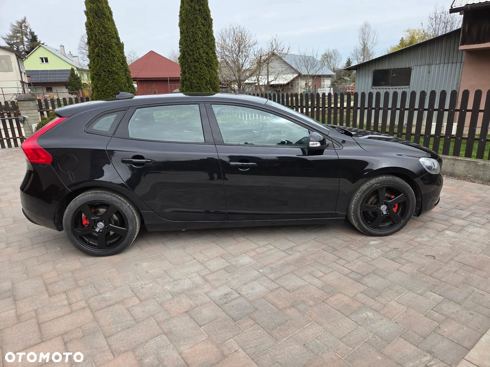 Volvo V40 D2 Base - 12