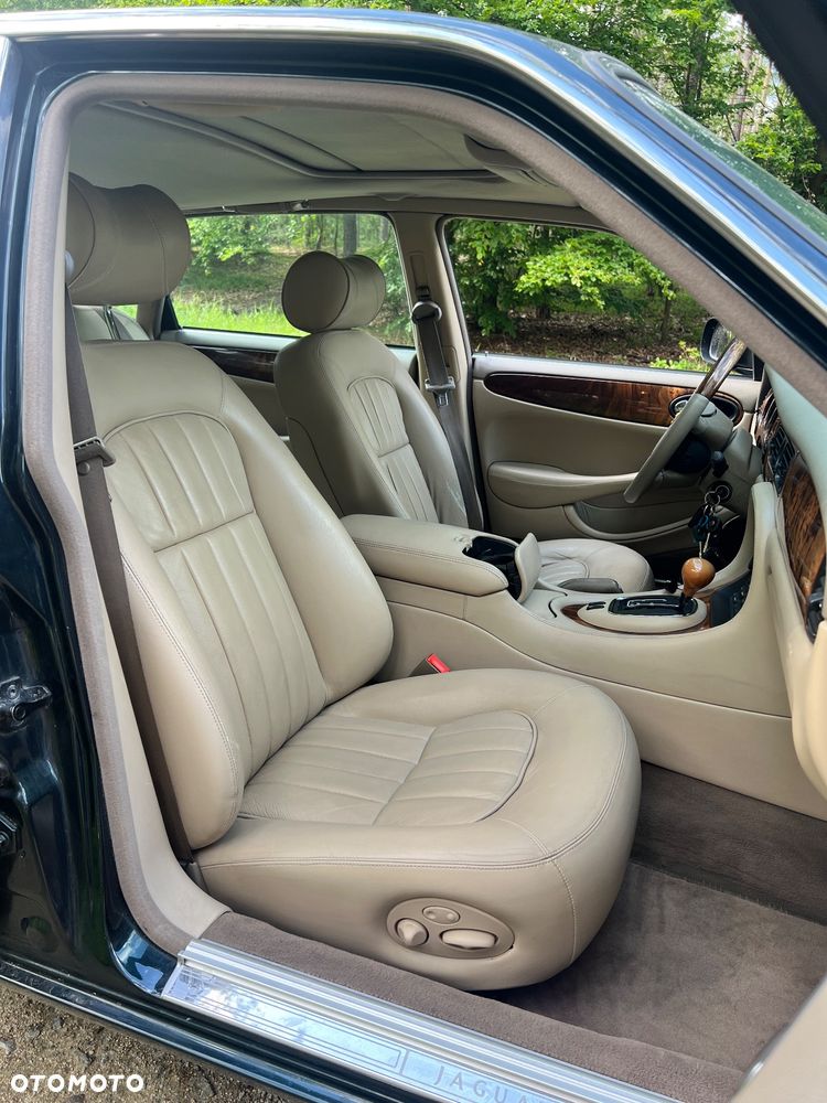 Jaguar XJ Sovereign 4.0 - 16