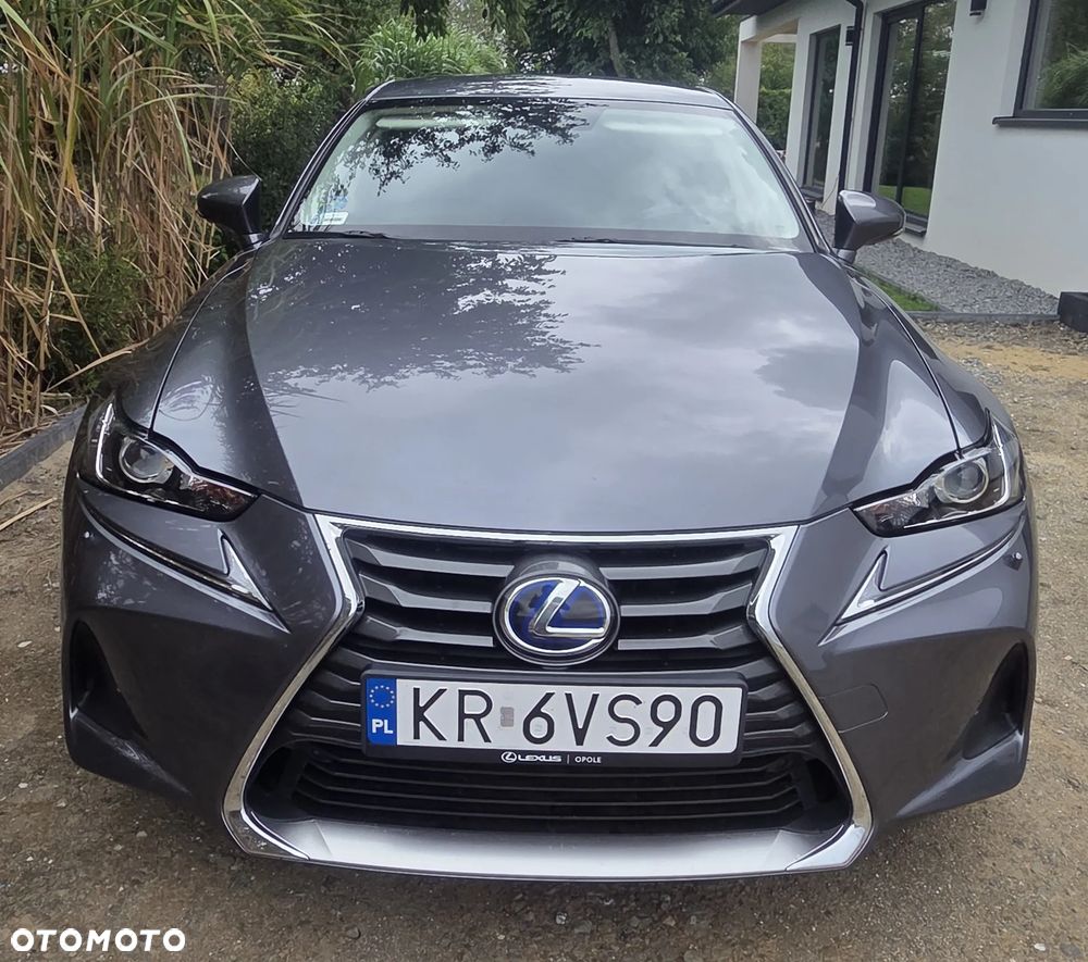 Lexus IS - 2