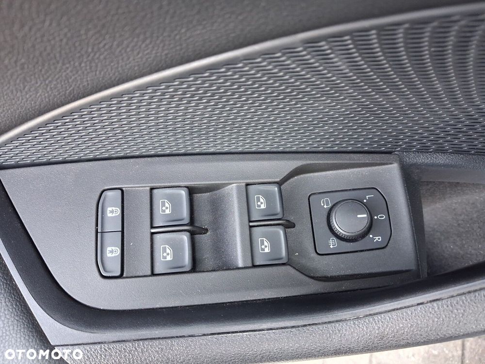 Skoda Octavia 2.0 TDI 4x4 Scout DSG - 29