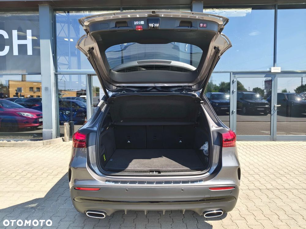 Mercedes-Benz GLA 200 mHEV AMG Line 7G-DCT - 11