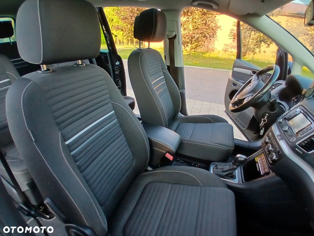 Volkswagen Sharan - 12