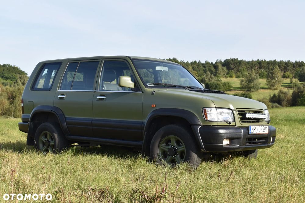 Isuzu Trooper - 4