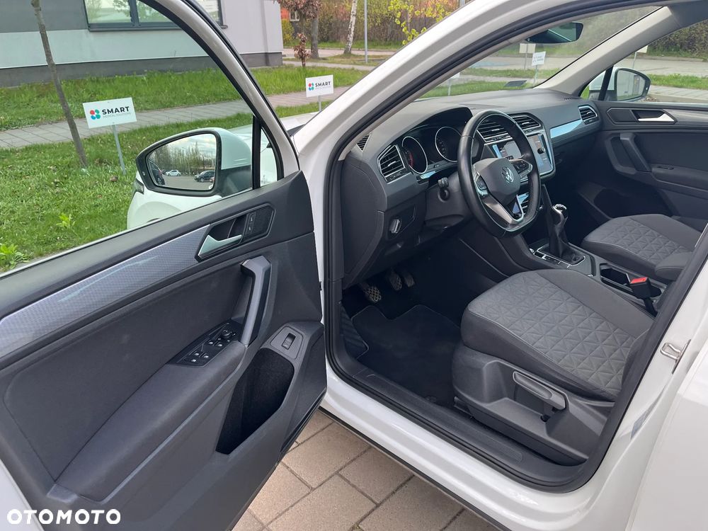 Volkswagen Tiguan - 9