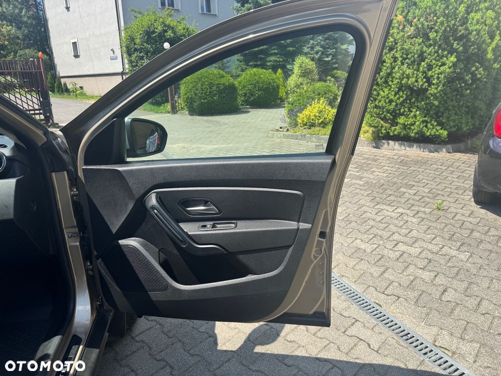 Dacia Duster 1.6 SCe Outdoor S&S - 20