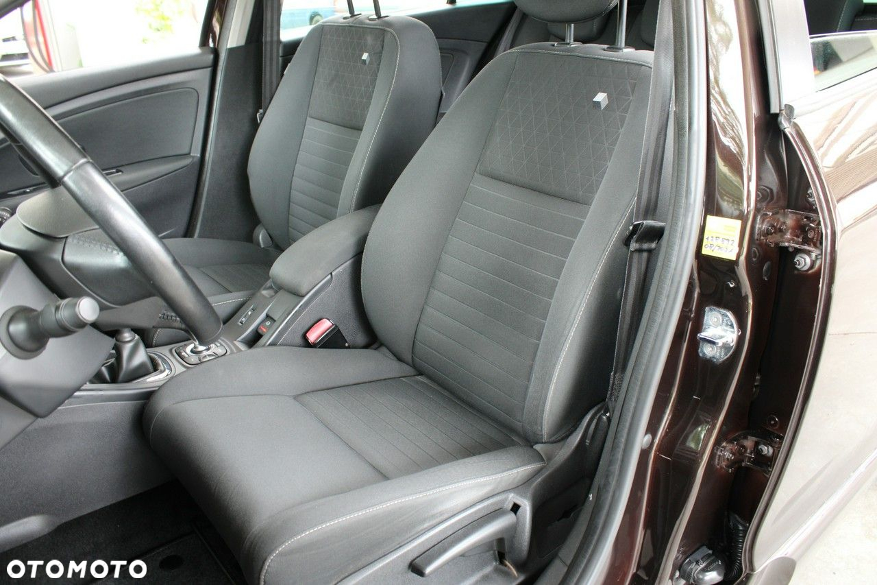 Renault Megane 1.6 16V 110 LIMITED - 11