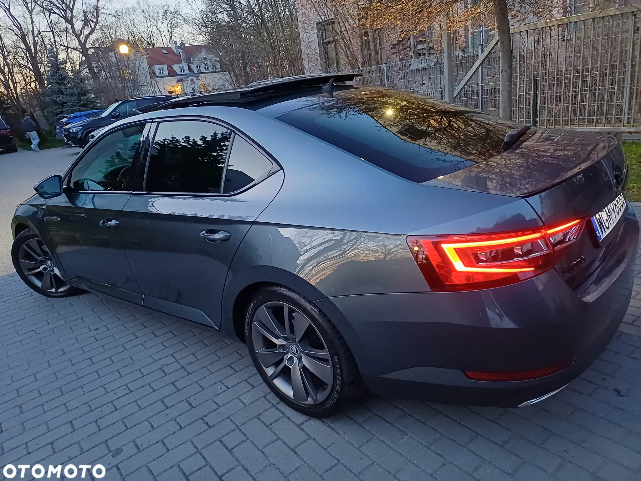 Skoda Superb 2.0 TSI Sportline DSG - 14
