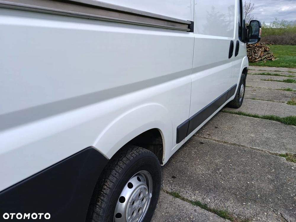 Peugeot Boxer 2.0 diesel 163kM, manual, końcówka 2016roku, WEBASTO, HAK, UDOKUMENTOWANY NIEWIELKI PRZEBIEG! 100% ORGINALNY LAKIER! AUTO SPRAWNE !! - 21