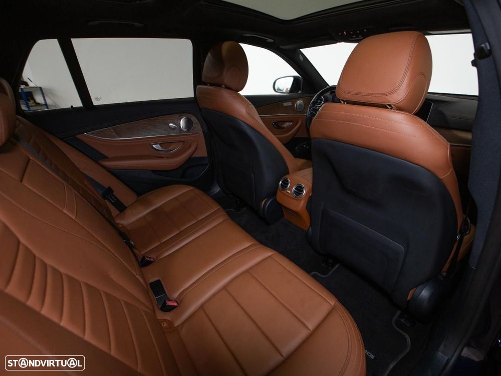 Mercedes-Benz E 300 T 9G-TRONIC AMG Line - 11