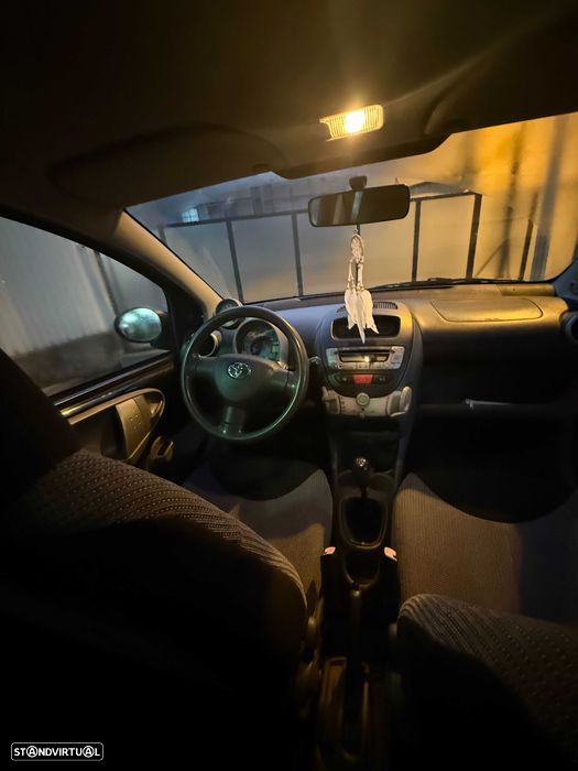 Toyota Aygo 1.0 - 9