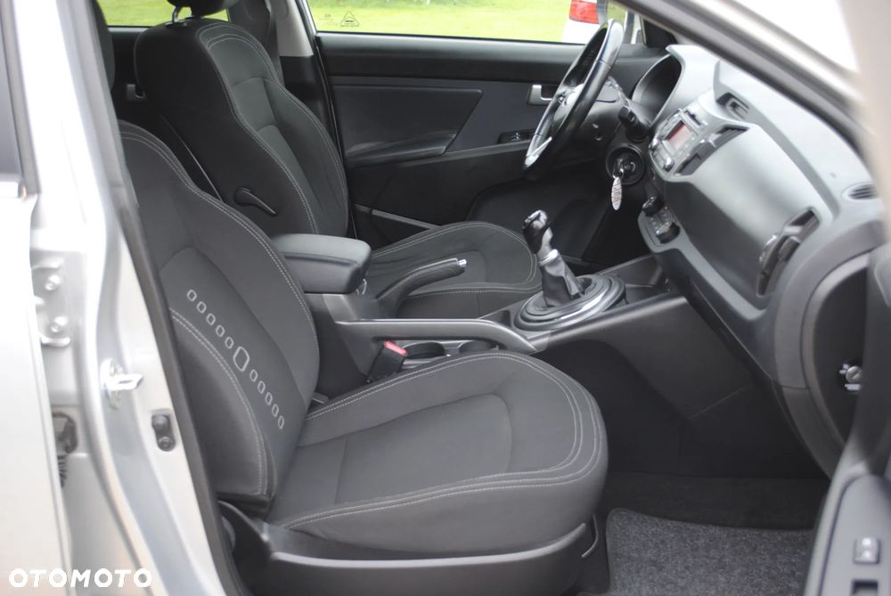 Kia Sportage 1.7 CRDI 2WD Attract - 13