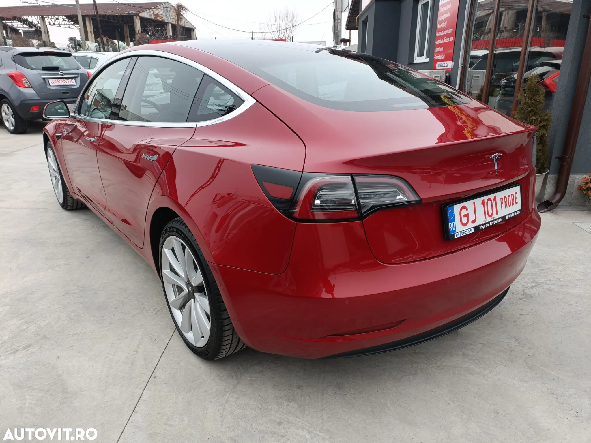 Tesla Model 3 Standard Reichweite Plus Hinterradantrieb - 6